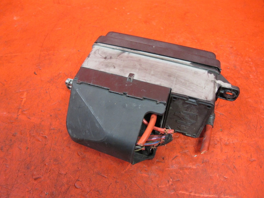 фото №3, Mini r56 06- r55 коробка запобіжників корпус