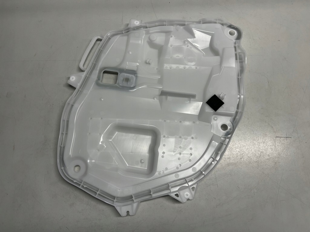 фото №1, Lexus es 18- шумоизоляция пластик дверь правый перед 67831-33140