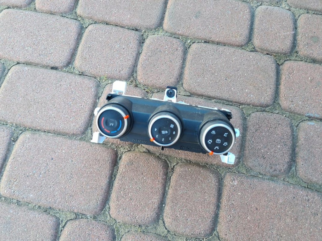 фото №1, Панель кондиционера renault captur ii 2 275004350r