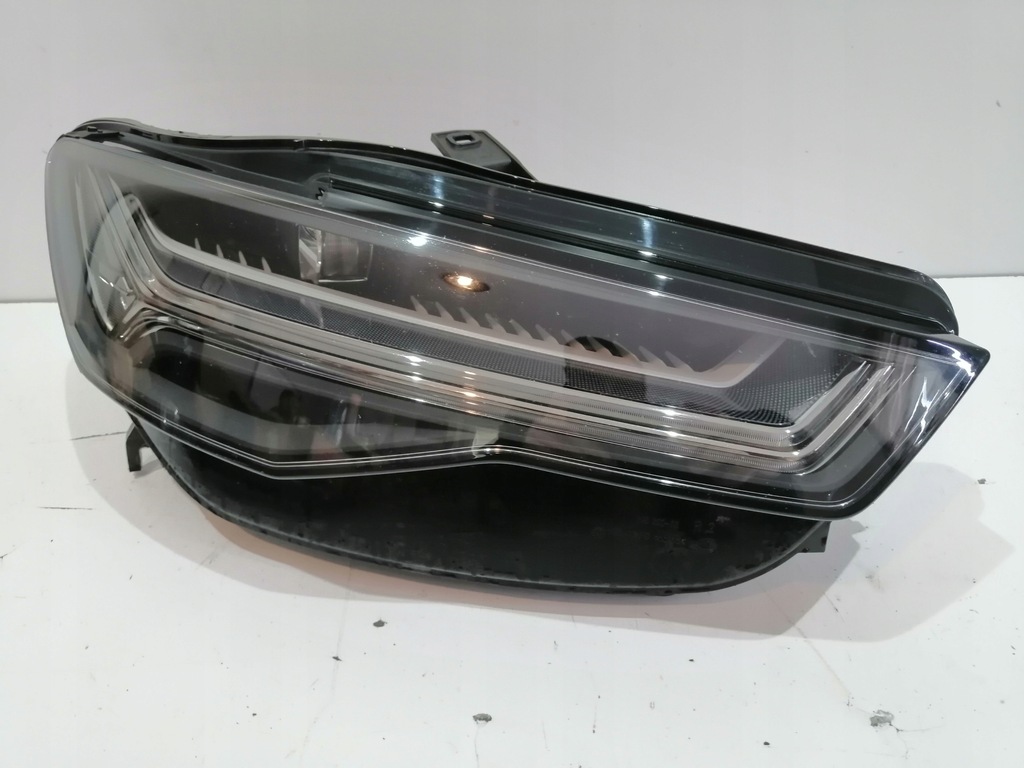 фото №1, Audi rs6 4g0 лампа права передня перед hal 4943