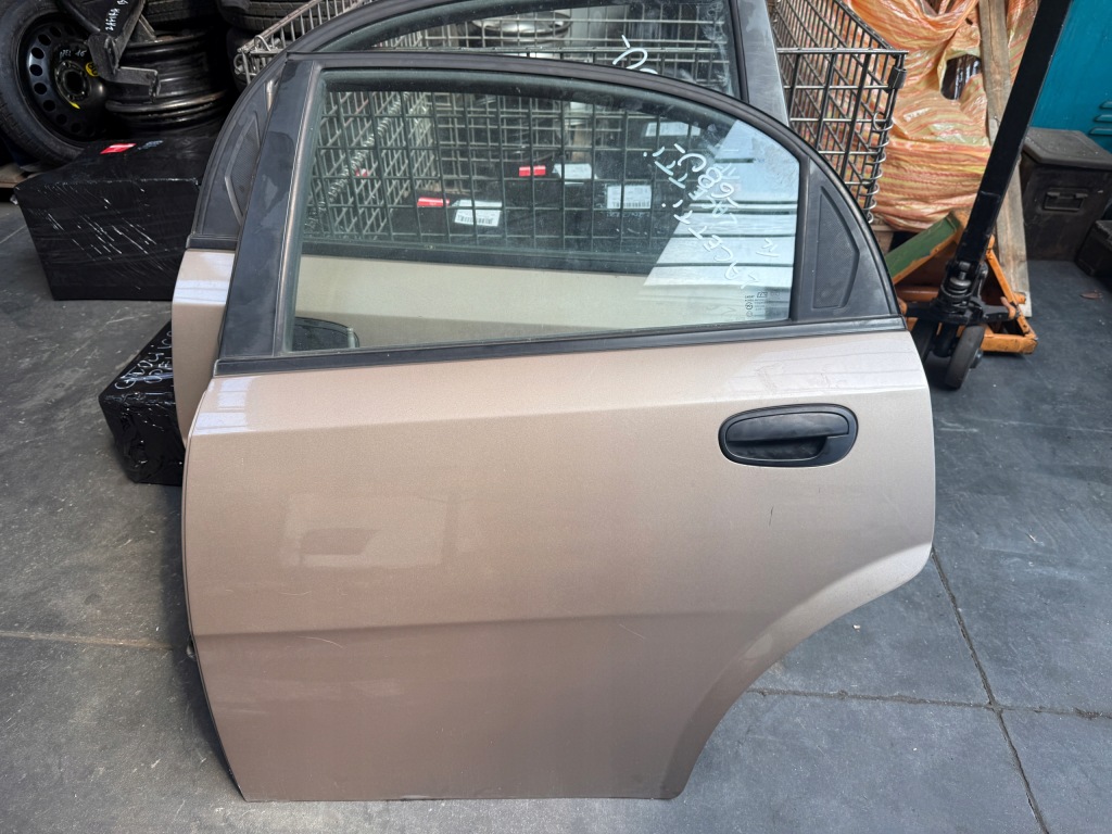 фото №1, Дверь левая задние левый задняя chevrolet lacetti 68u