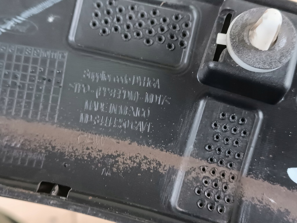 фото №12, Ford mustang mach e молдинг накладка na крыло правый задняя задний