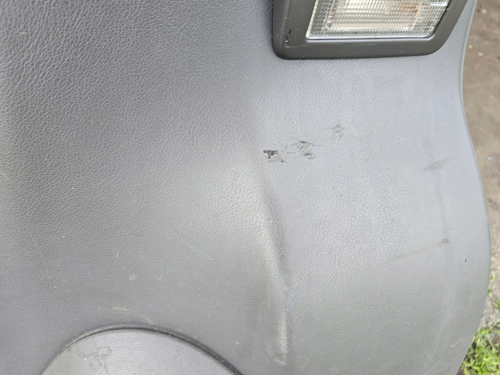 фото №4, Обшивка правий задня шторка vw t5 multivan