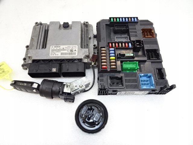 фото №1, Citroen c4 cactus бортовой компьютер набор стартовый 1.6 bluehdi