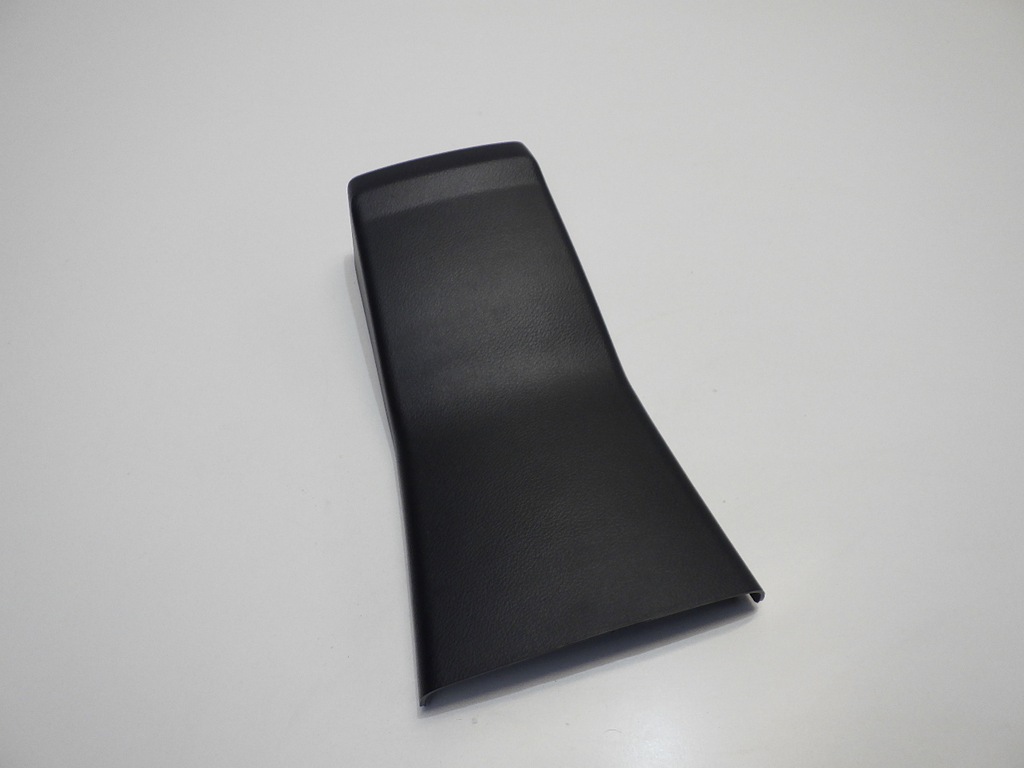 фото №1, Sx4 s cross 2022 заглушка туннель среднего задняя