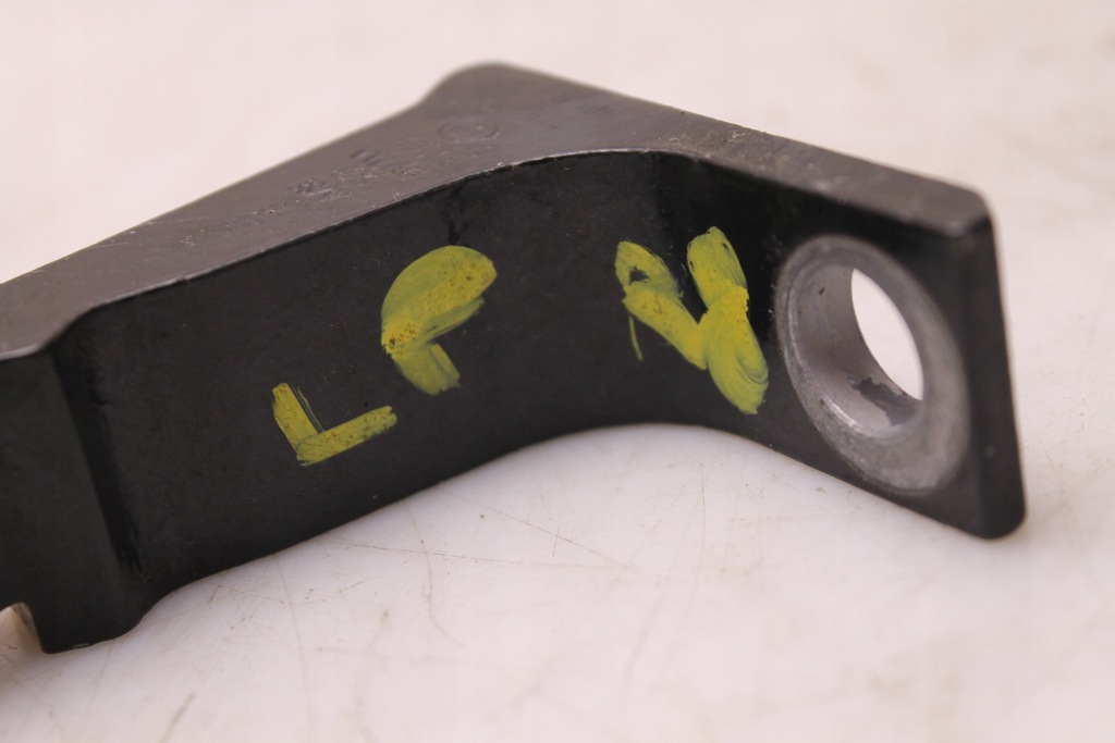 фото №4, Audi r8 4s петля дверь левый 4s0831401