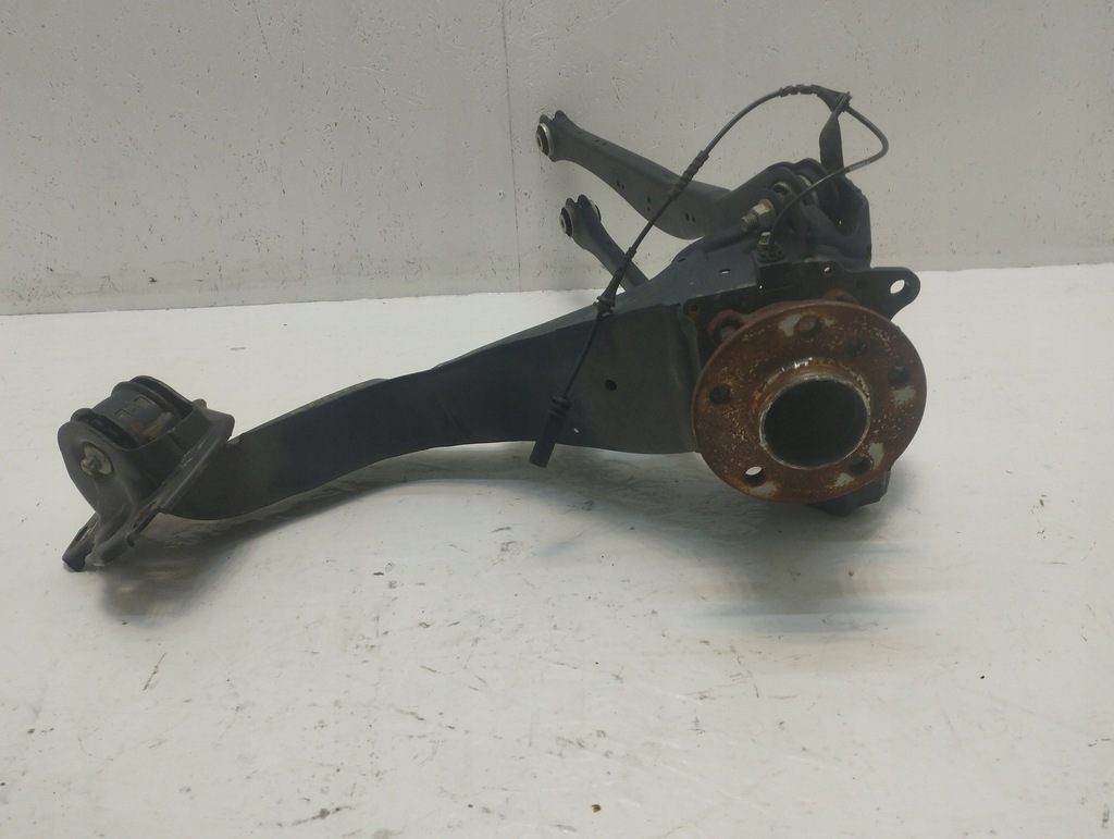 фото №3, Bmw 2 f44 поворотний кулак задня ліва