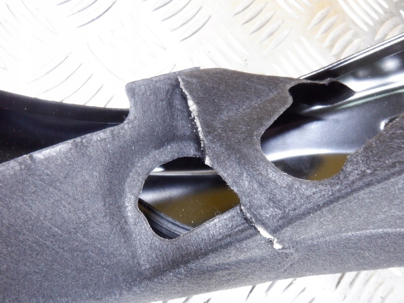 фото №8, Жёлоб жабо audi tt tts 8s0806239 8s0805277