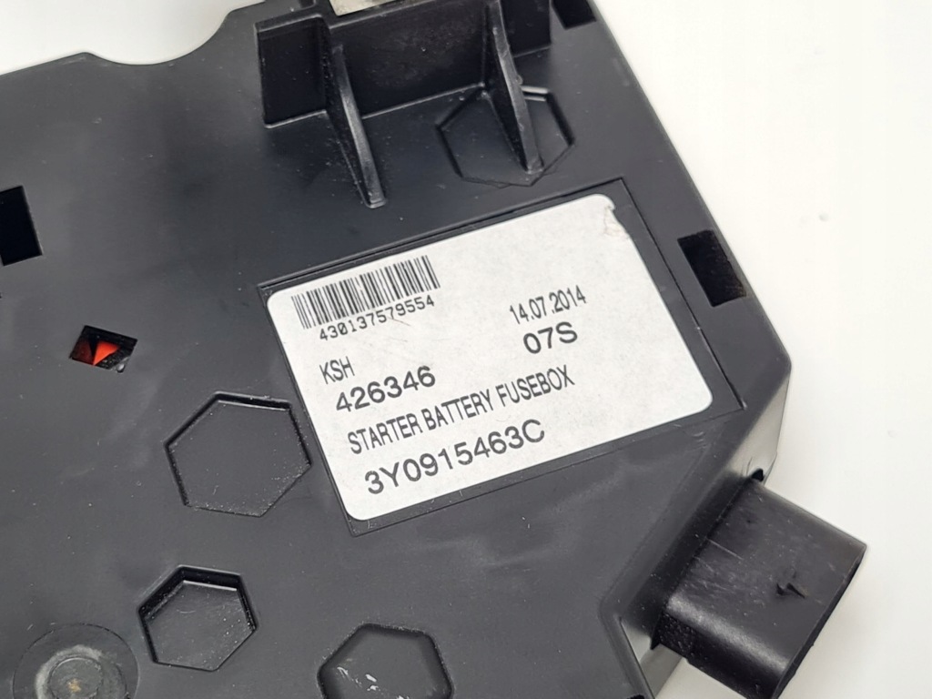 2015 bentley flying spur коробка предохранителей 3y0915463c Цена