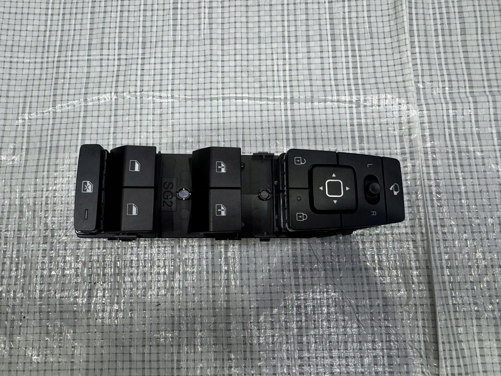 фото №1, Перемикач вікон передній лівий kia niro ii