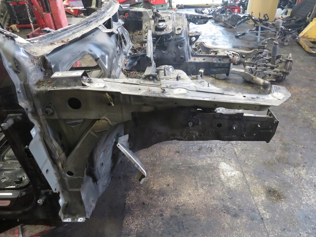 фото №1, Четверть лонжерон правый перед ly9b audi q5 8r