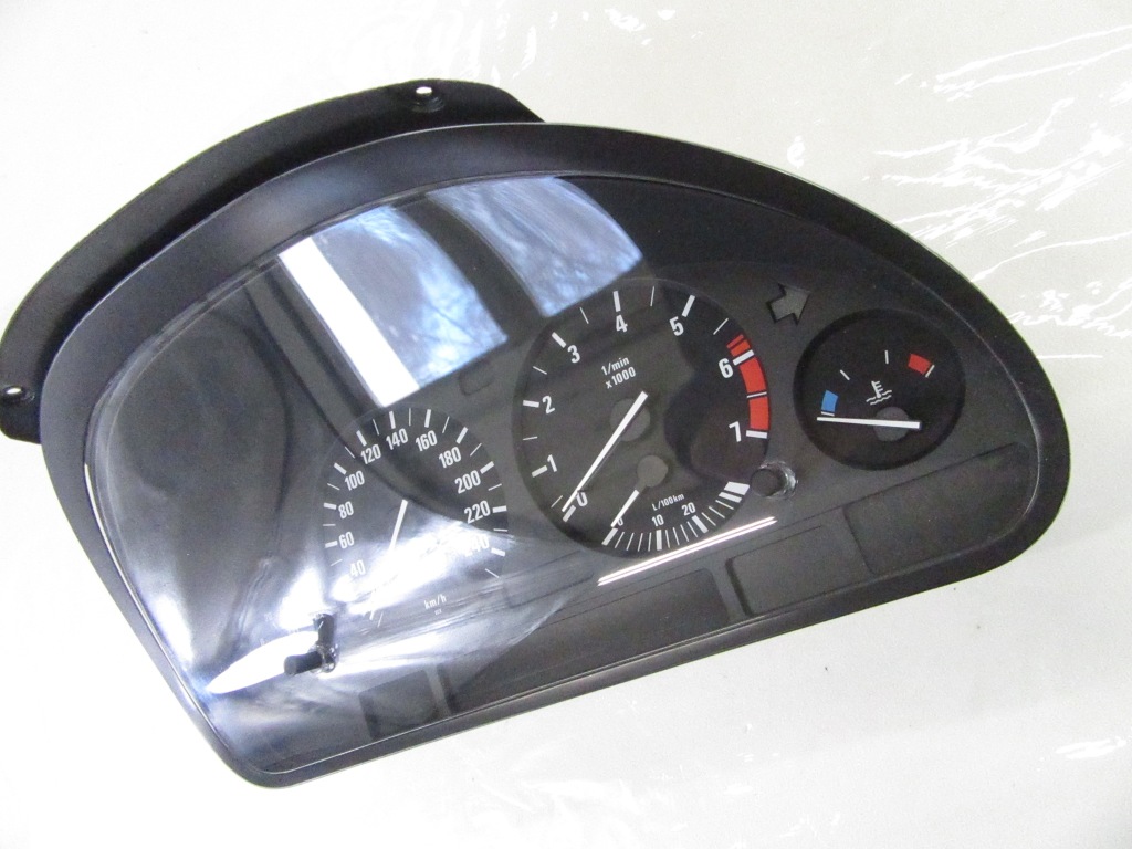 Счетчик приборы bmw e38 e53 x5 4.4 m62 6938448 европа бензин в Украине