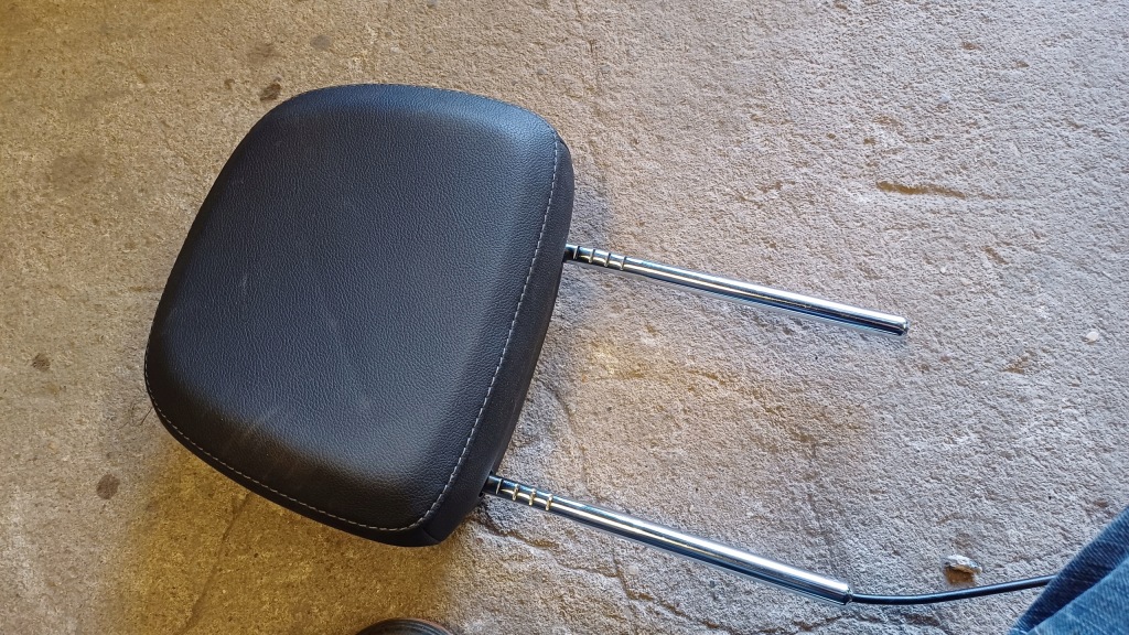 фото №1, Opel insignia a подголовник передний кожа