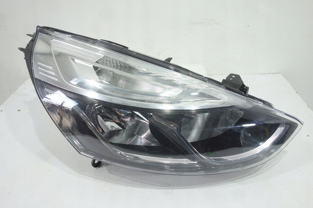 фото №1, Лампа перед права renault clio iv lift 260100653r