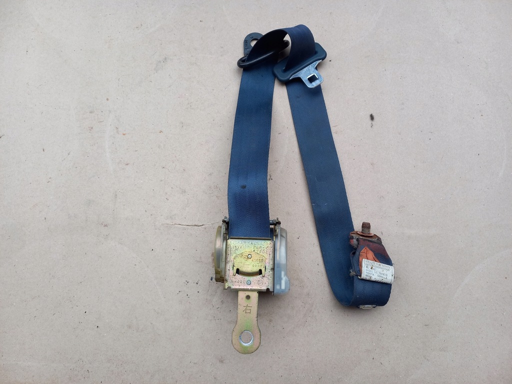 фото №1, Toyota corolla e9 87-92 pas ремені безпеки задня 3d hb