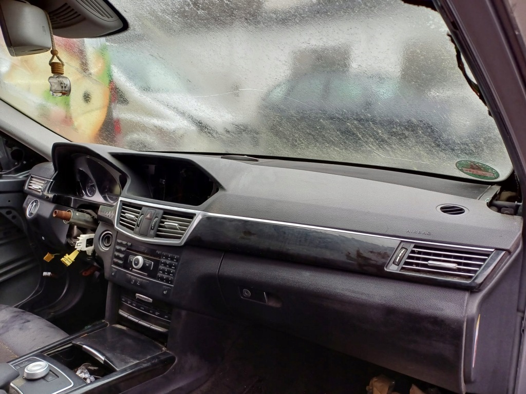 фото №1, Консоль панель приладів подушка безпеки ремені mercedes w212 212