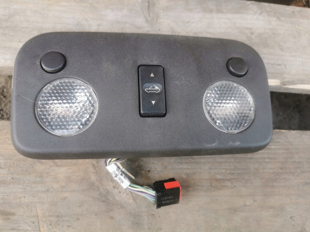 фото №1, Лампа кабины ford mustang v cabrio 2011