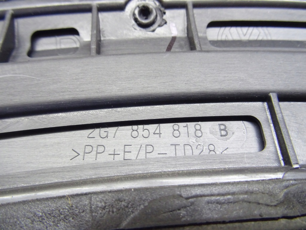 фото №11, Volkswagen taigo молдинг крила задня права 2g7854818b llu 2g7