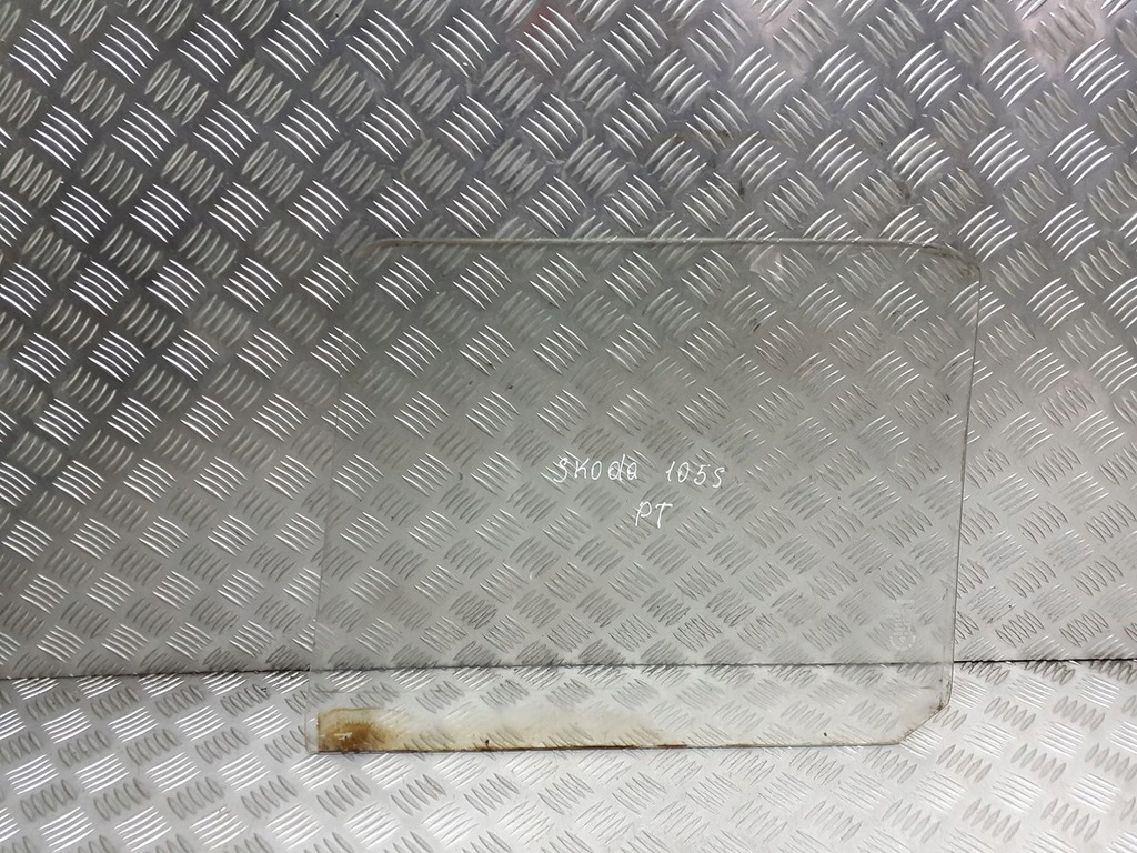 фото №1, Стекло дверь правый задняя skoda 105 s