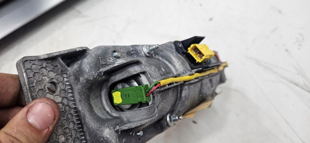 Приборная панель панель  подушки безопасности бежевая audi a4 b7 Недорого