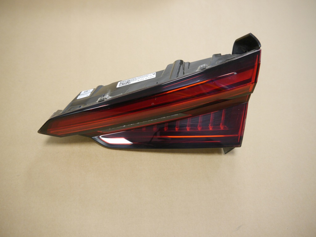 фото №1, Audi a5 8w лампа задняя led 8w6945094j