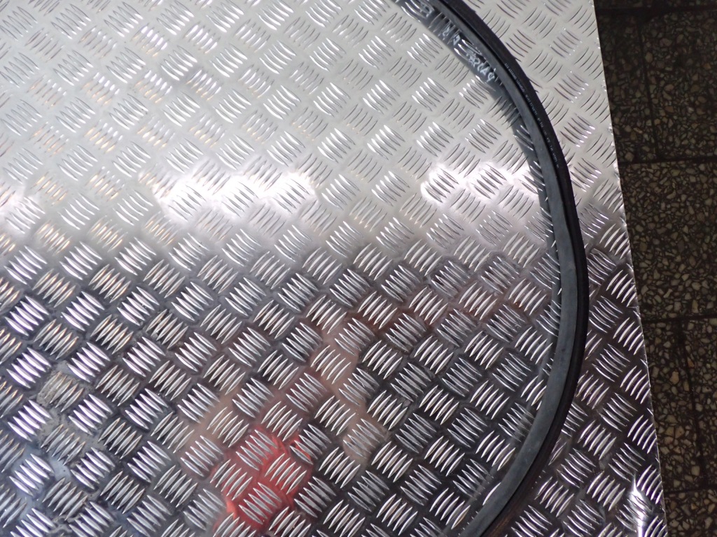 Прокладка дверь правая  перед vw passat b7 2.0 tdi седан dsg 10127 Киев