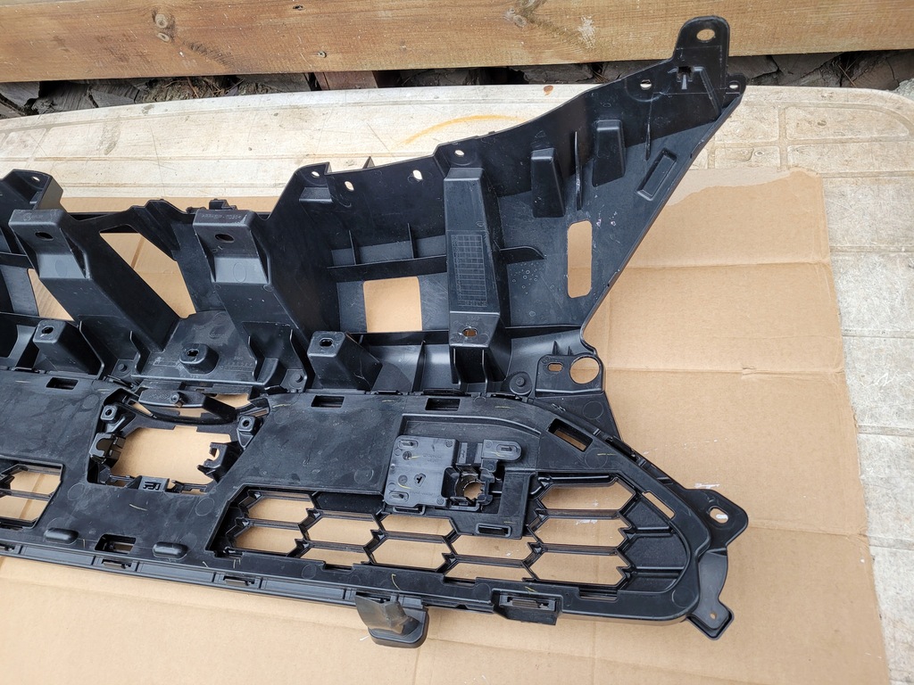 фото №7, Решётка радиатора решётка радиатора toyota yaris cross gr sport