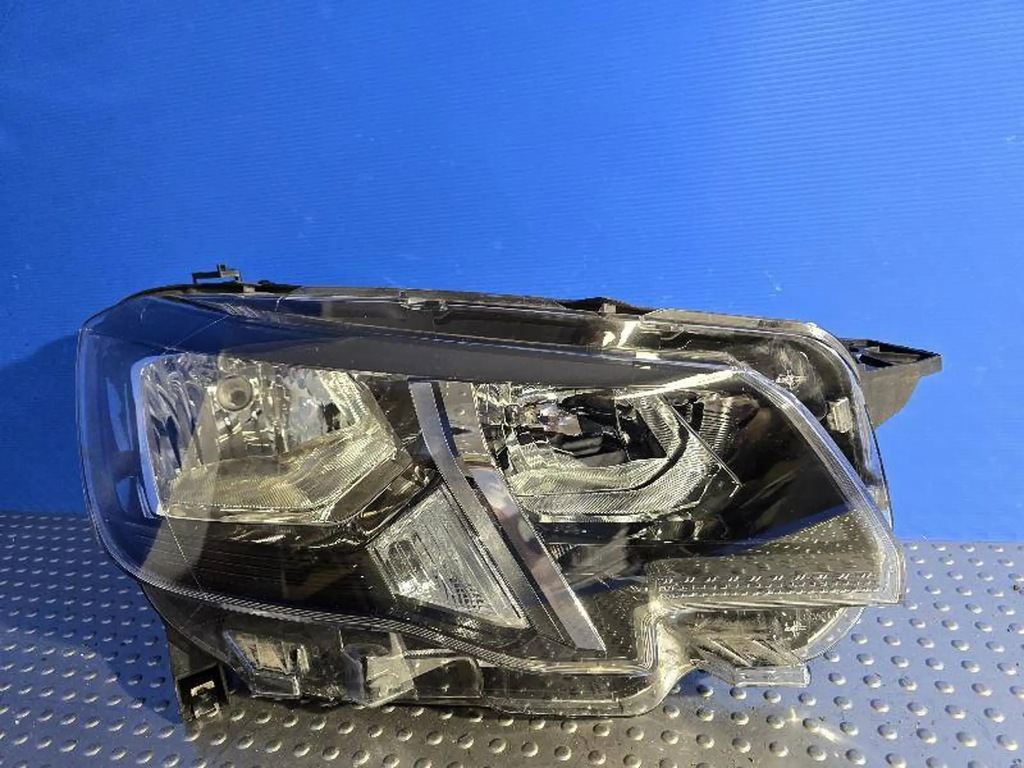 фото №15, Peugeot partner iv rifter 9816826880 лампа передняя перед правая