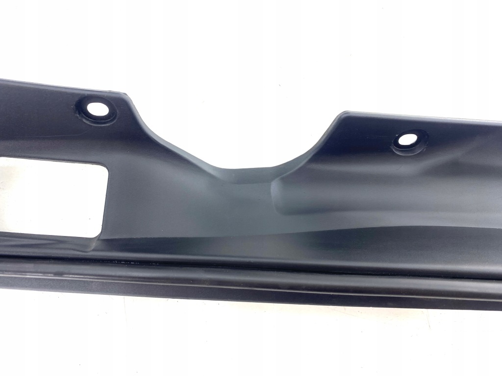 Молдинг крышки багажника левая датчик доводчик tesla s eu оригинал Оригинал