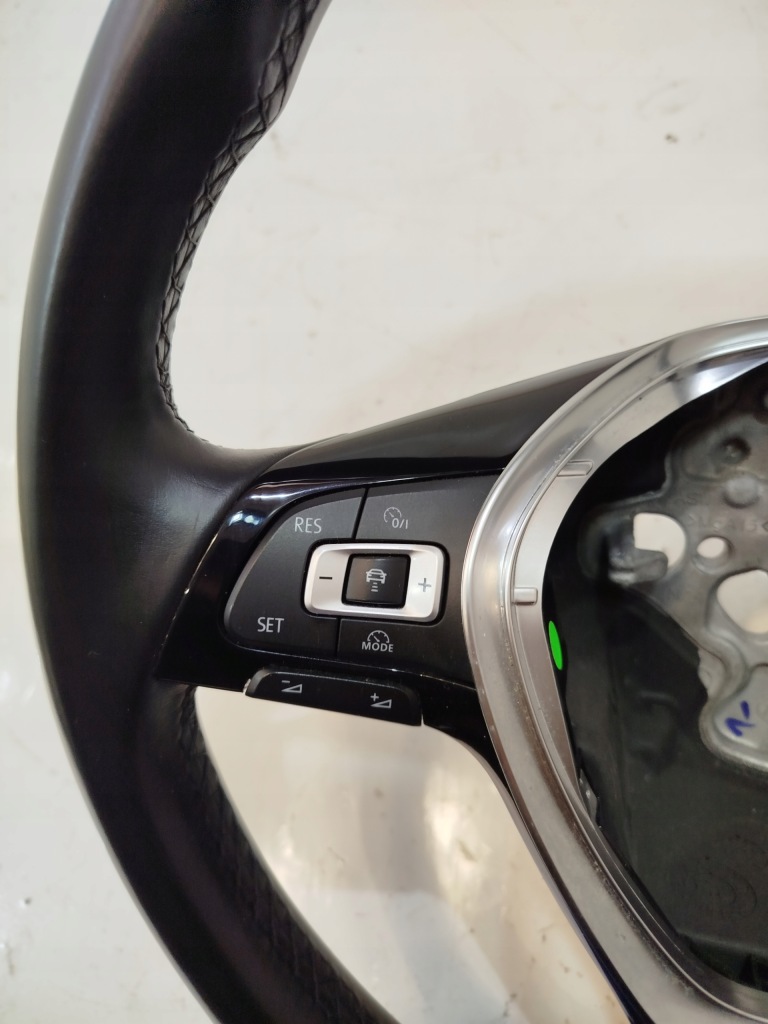 Кермо  vw passat b8 5g0419091dj мультифункція , комплектна , справна Ціна