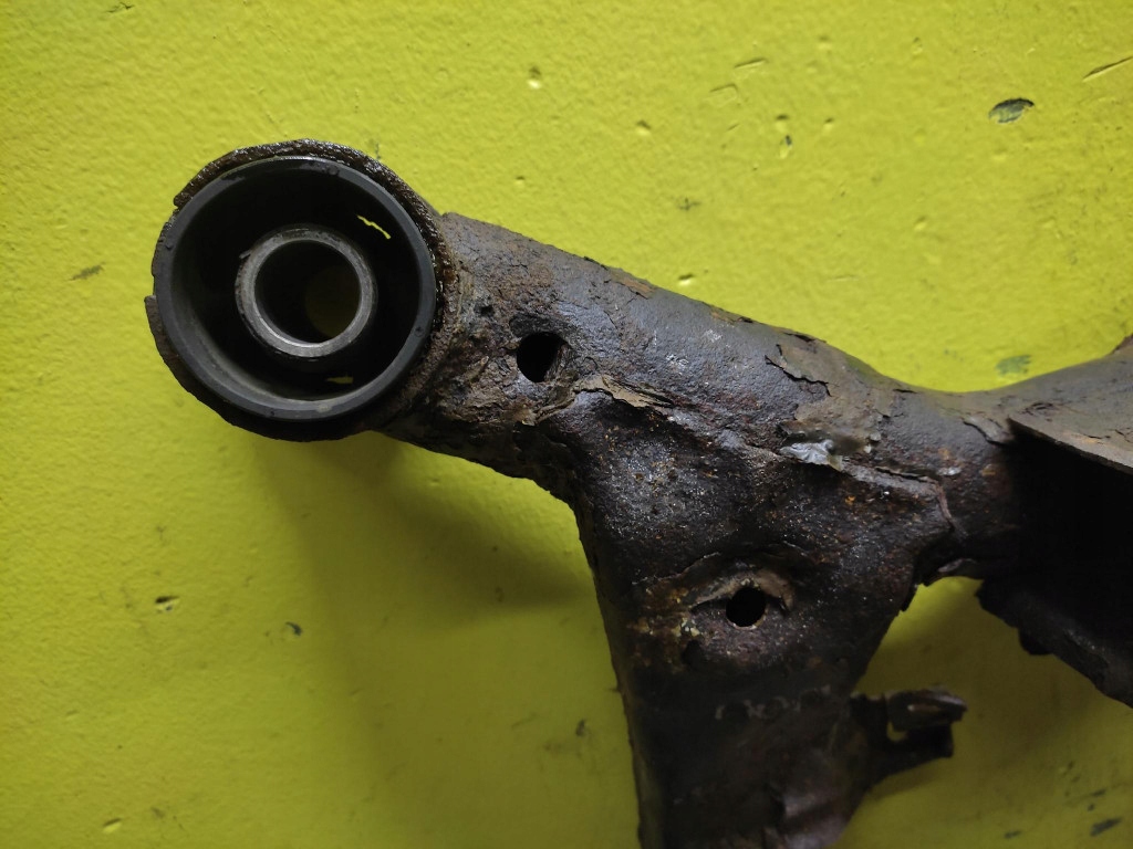 фото №9, Nissan x-trail t30 2.0 підрамник підрамник підрамник задня