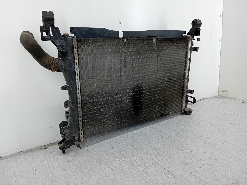 Купити Радіатор води з вентилятор opel corsa d 55701002 55701408 55701410 1.2