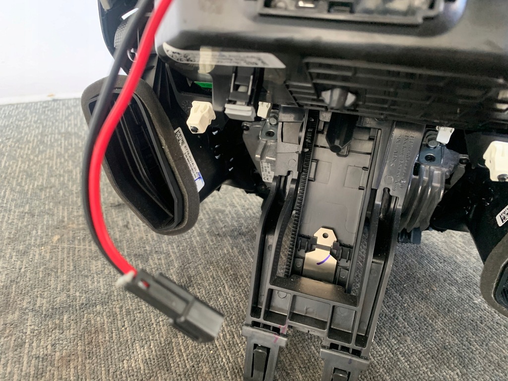 фото №8, Ford transit courier 21r панель радио бардачок оригинал