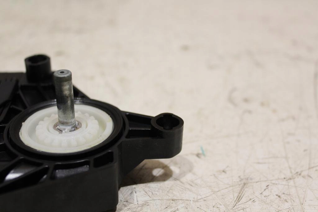 фото №12, Моторчик стекло левый volvo v40 966268-10