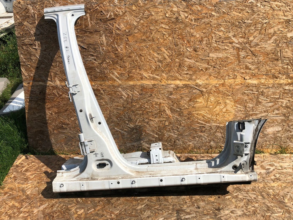 фото №3, Порог блок двигателя правый zoe