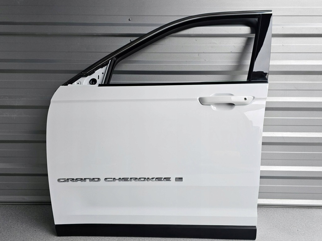 Купити Jeep grand cherokee wl двері ліва перед повний