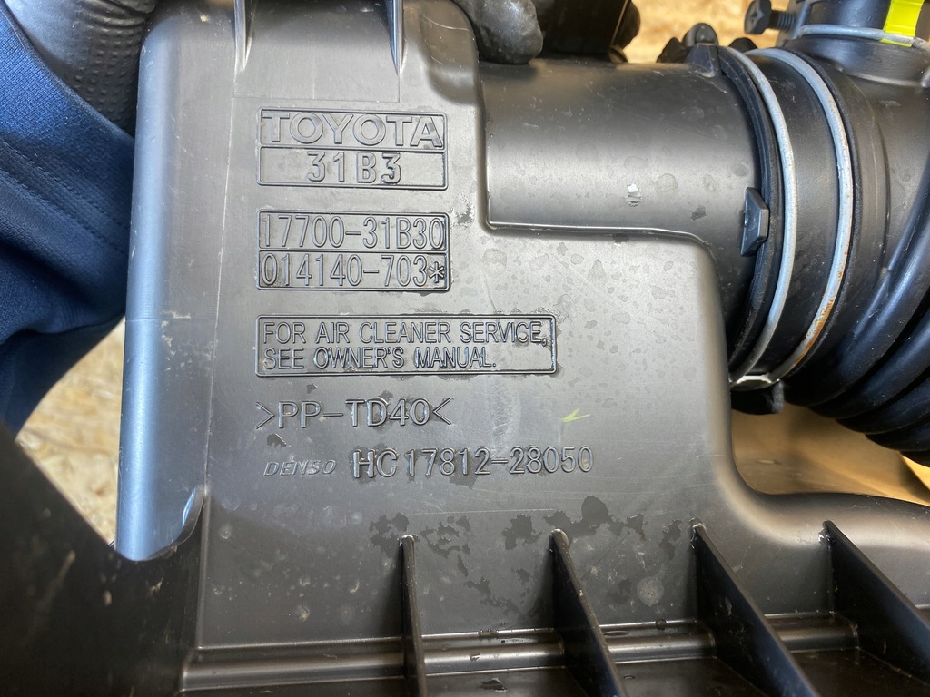 фото №9, Корпус фільтра повітря lexus rx 3.5 гібрид 17700-31b30