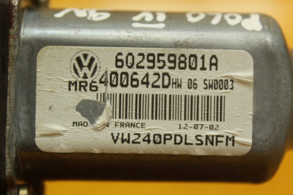 фото №11, Моторчик блок управления стекло правый перед vw polo iv 9n 6q2959801a