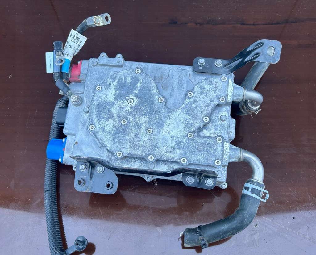 Перетворювач напруги tesla model s 1028665-00-c Оригінал