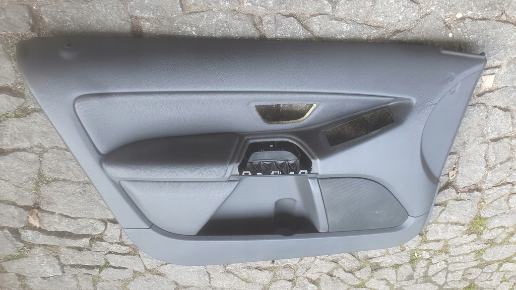 фото №1, Volvo xc90 i 02-14 обшивка дверь левый перед europa