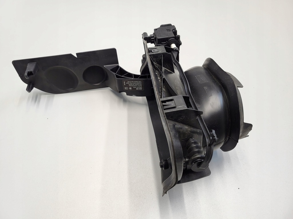 фото №8, Bmw f33 4 заливная горловина топлива крышка заливной топлива корпус