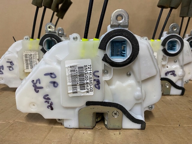 Civic viii привод центрального замка правый перед Оригинал