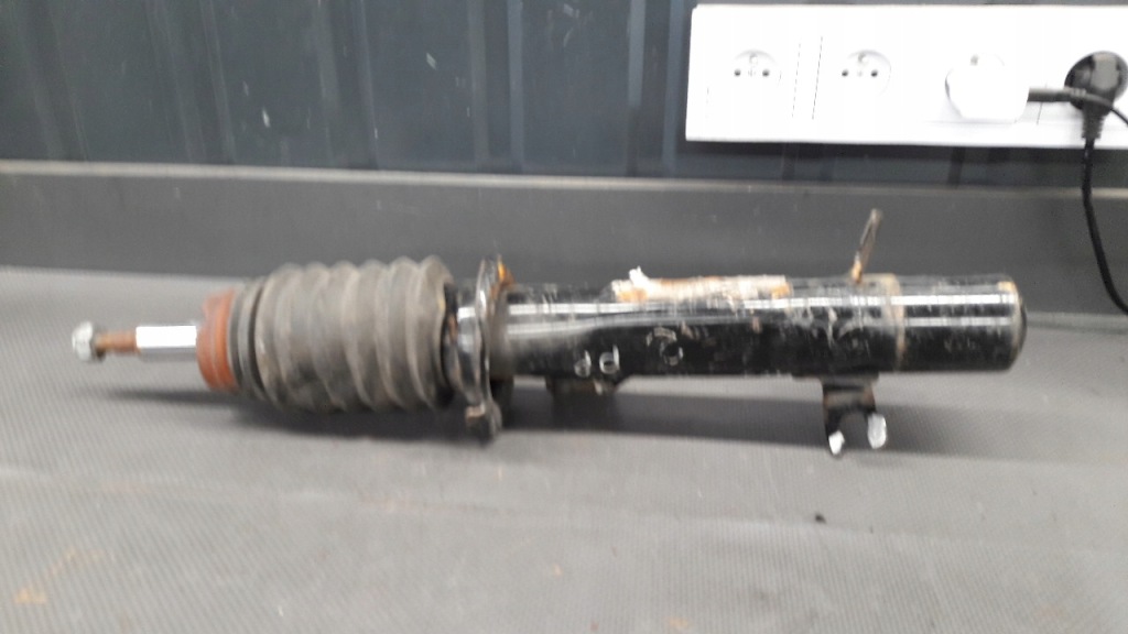 Купити 980701004 амортизатор правий перед mini r60