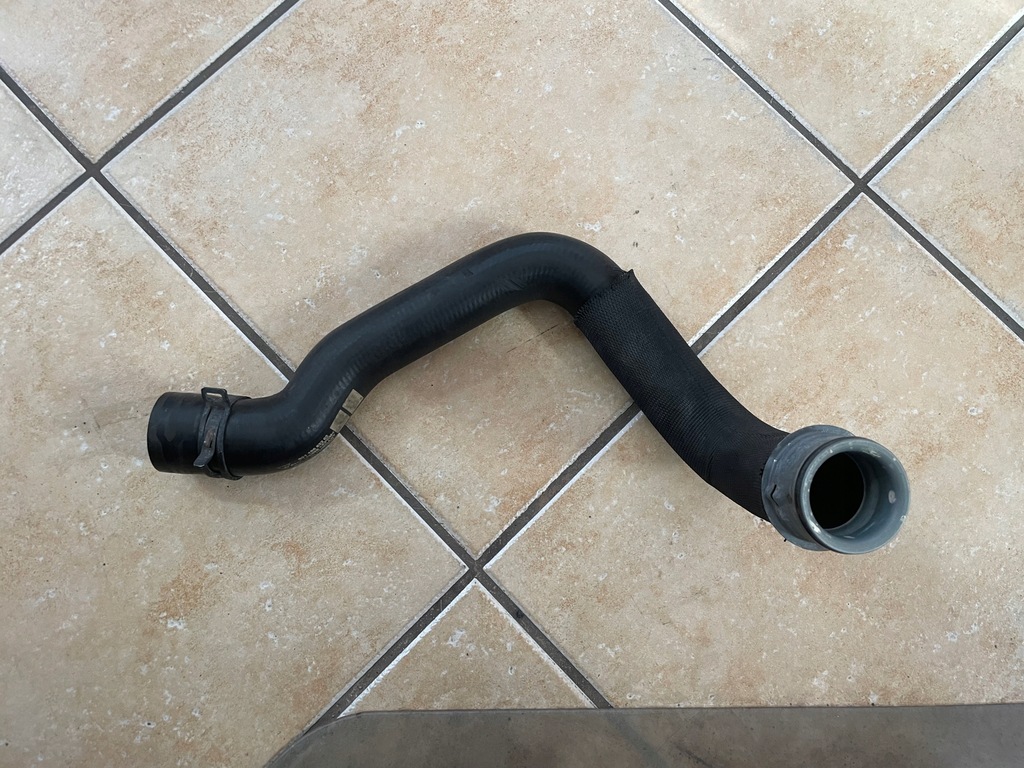 фото №1, Шланг wąż труба радиатора wody porsche 911 991 99110662202