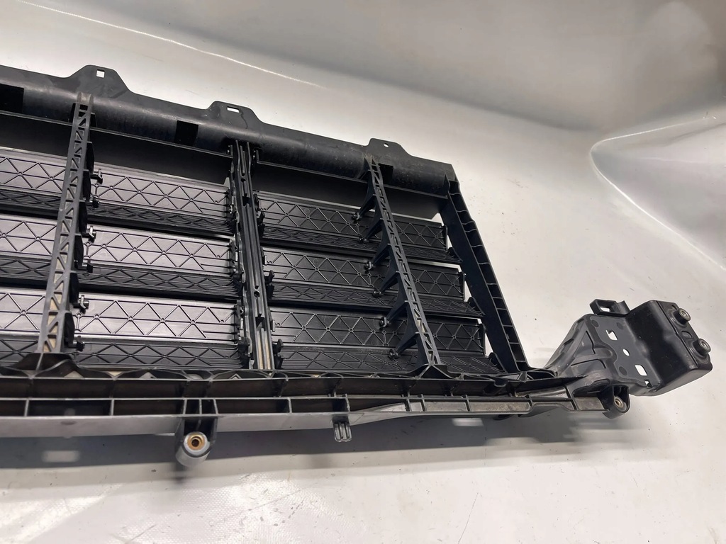 фото №10, Porsche cayenne 9y 9y0 впуск жалюзи канал воздуха 9y0806255