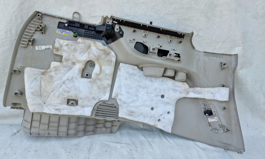 фото №7, Chrysler pacifica 3.6 обшивка багажника правый 18r