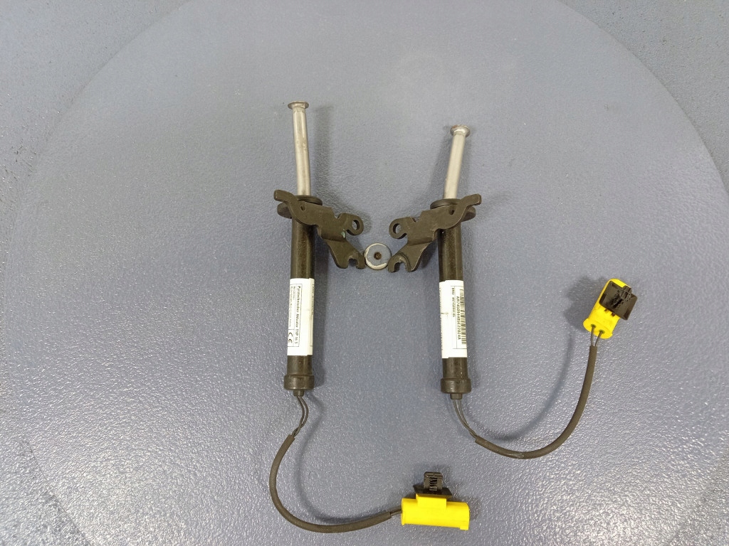 фото №7, Bmw 1 f40 патроны пиротехнические капот комплект