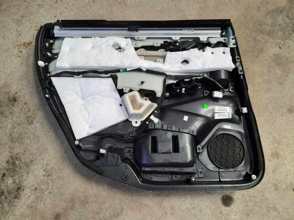 фото №10, Subaru ascent 19- обшивки дверь комплект usa