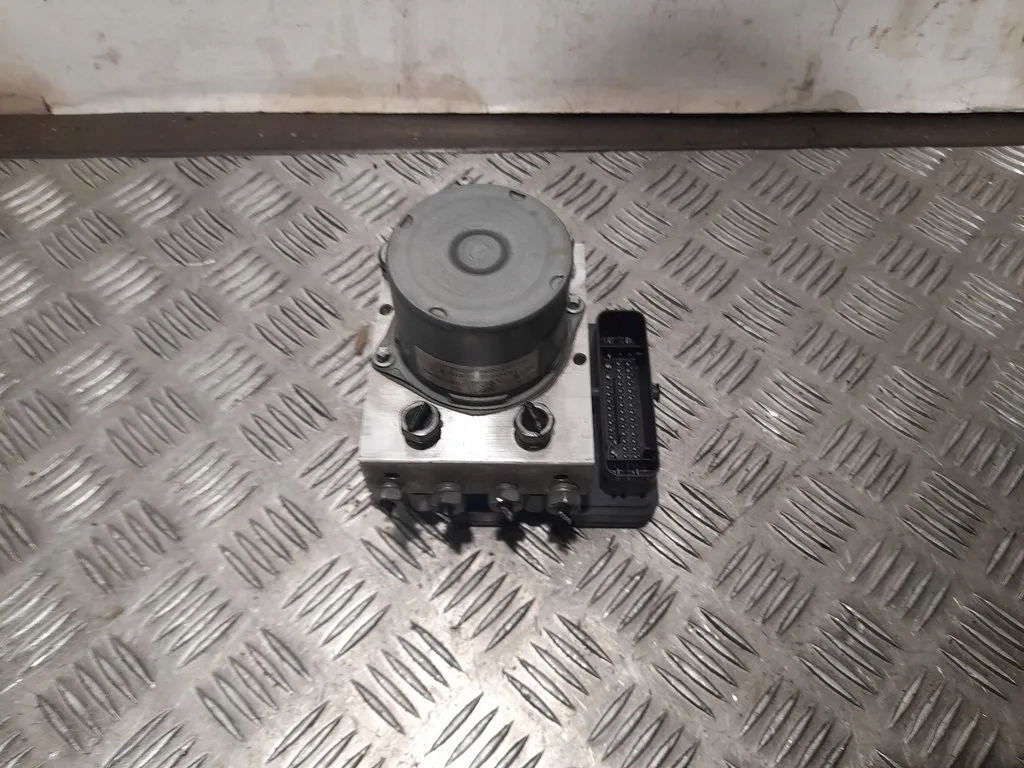 фото №8, Chevrolet camaro 2017 з передній насос abs