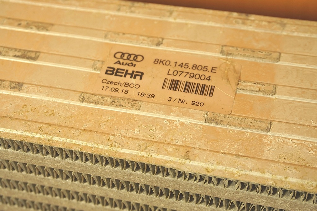 фото №11, Audi q5 8r lift 47km радіатор повітря інтеркулер 8k0145805e